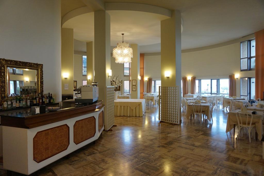 Hotel Palace Senigallia Esterno foto