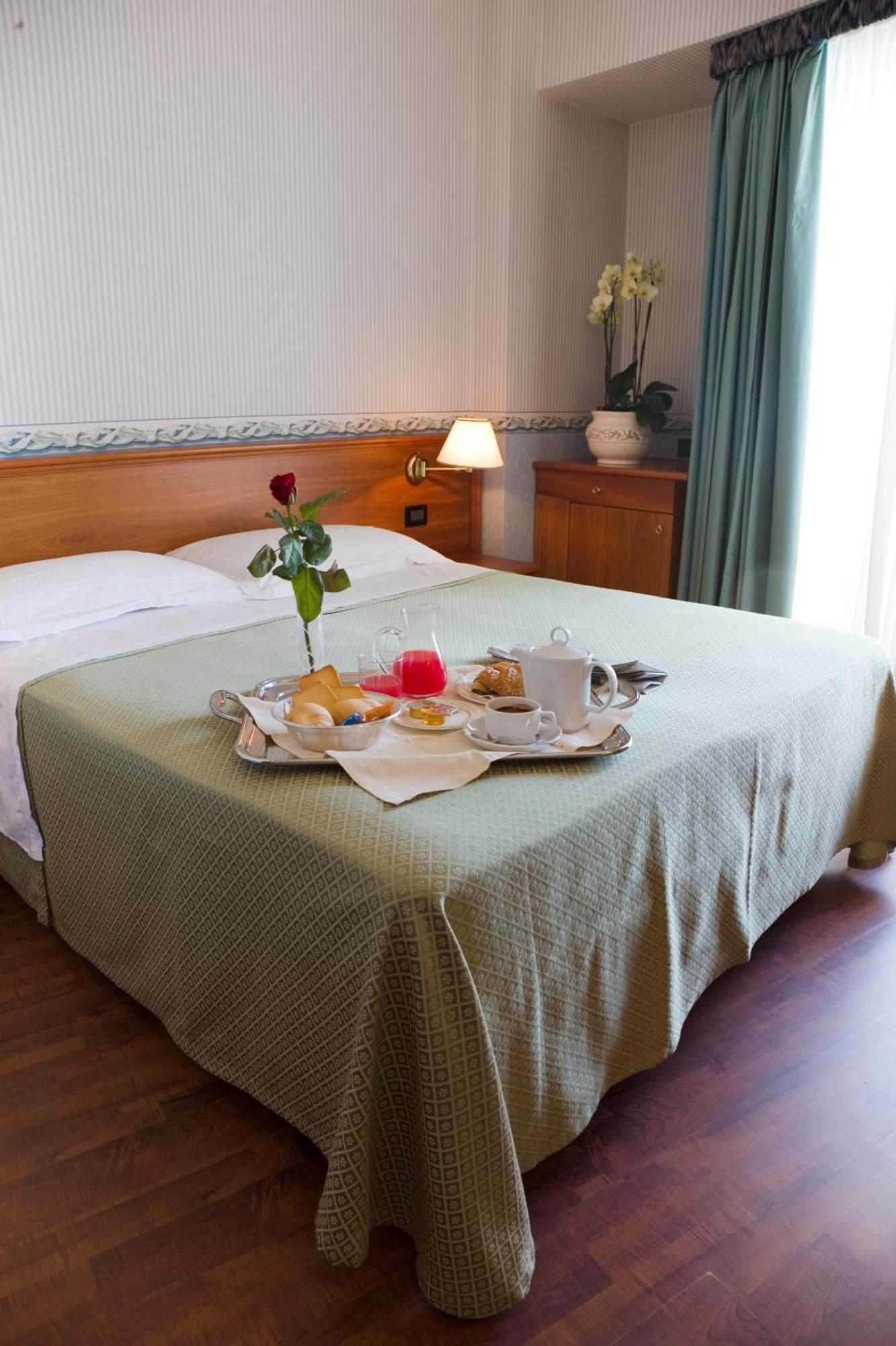 Hotel Palace Senigallia Esterno foto