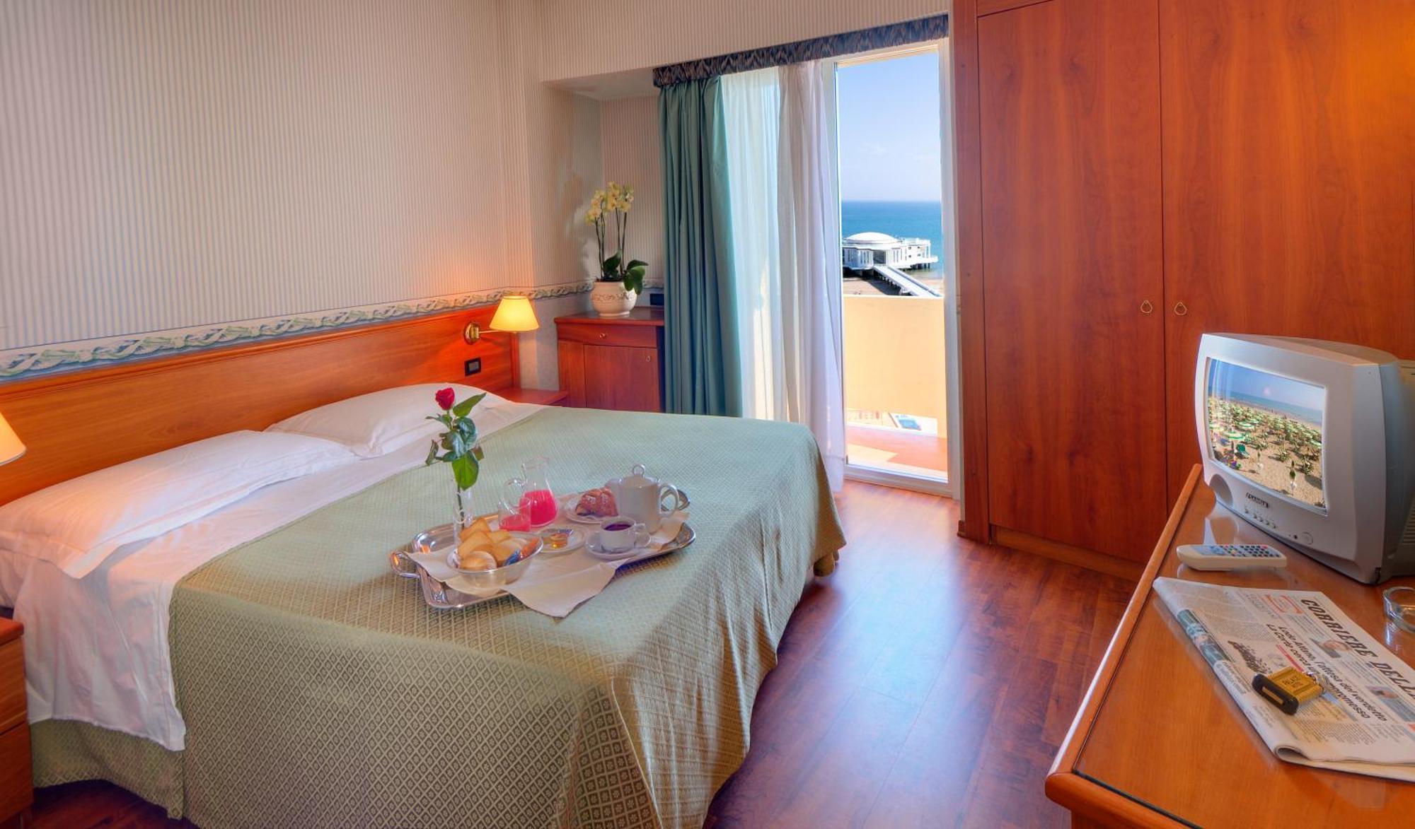 Hotel Palace Senigallia Esterno foto