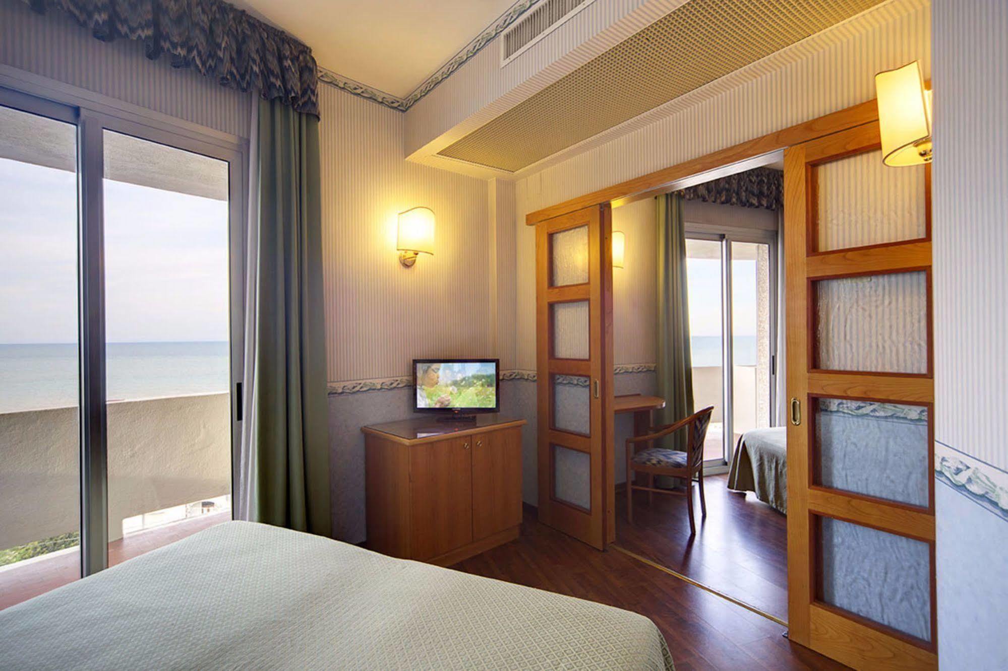 Hotel Palace Senigallia Esterno foto